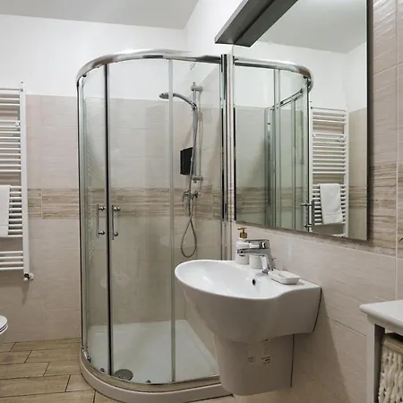 Ambrogio's Nest - Modern Close To Cadorna Station Apartman Milánó