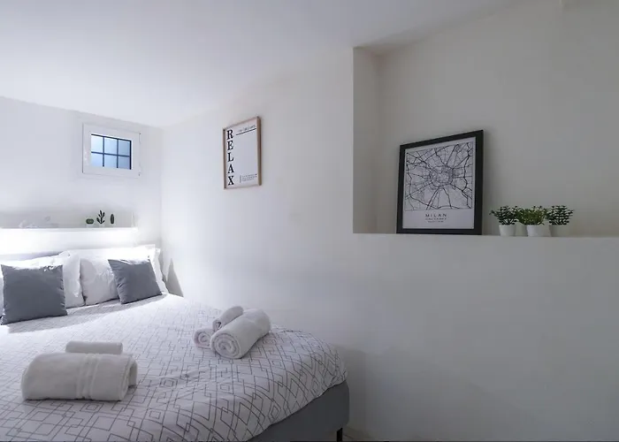 Apartment Ambrogio's Nest - Modern Close To Cadorna Station
